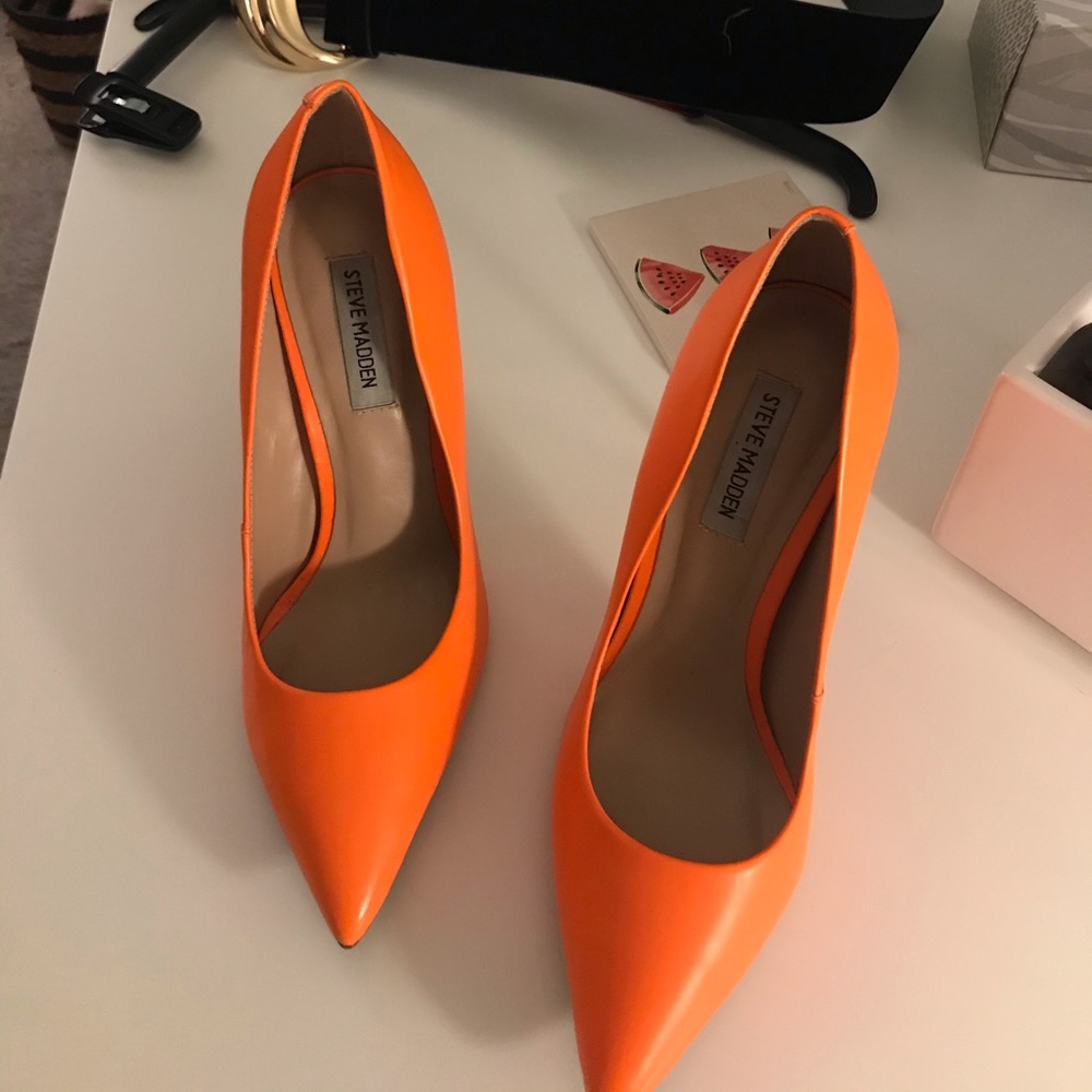 Steve Madden Daisie Pump